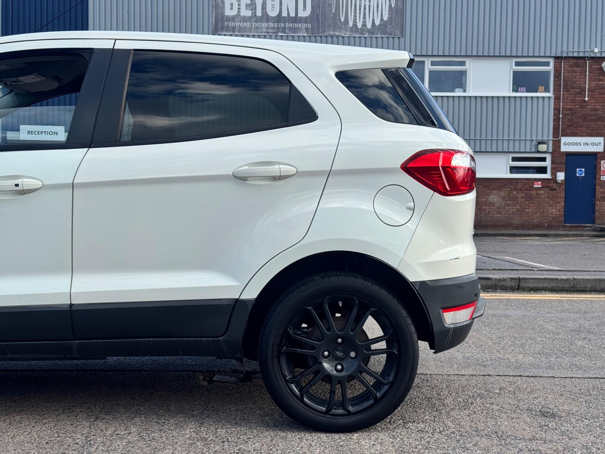 Ford Ecosport view 38