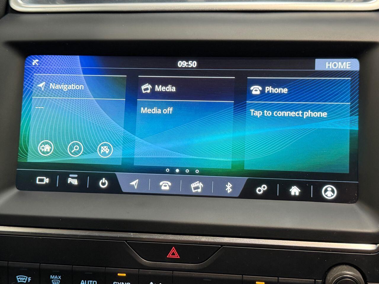 Jaguar E-Pace view 44