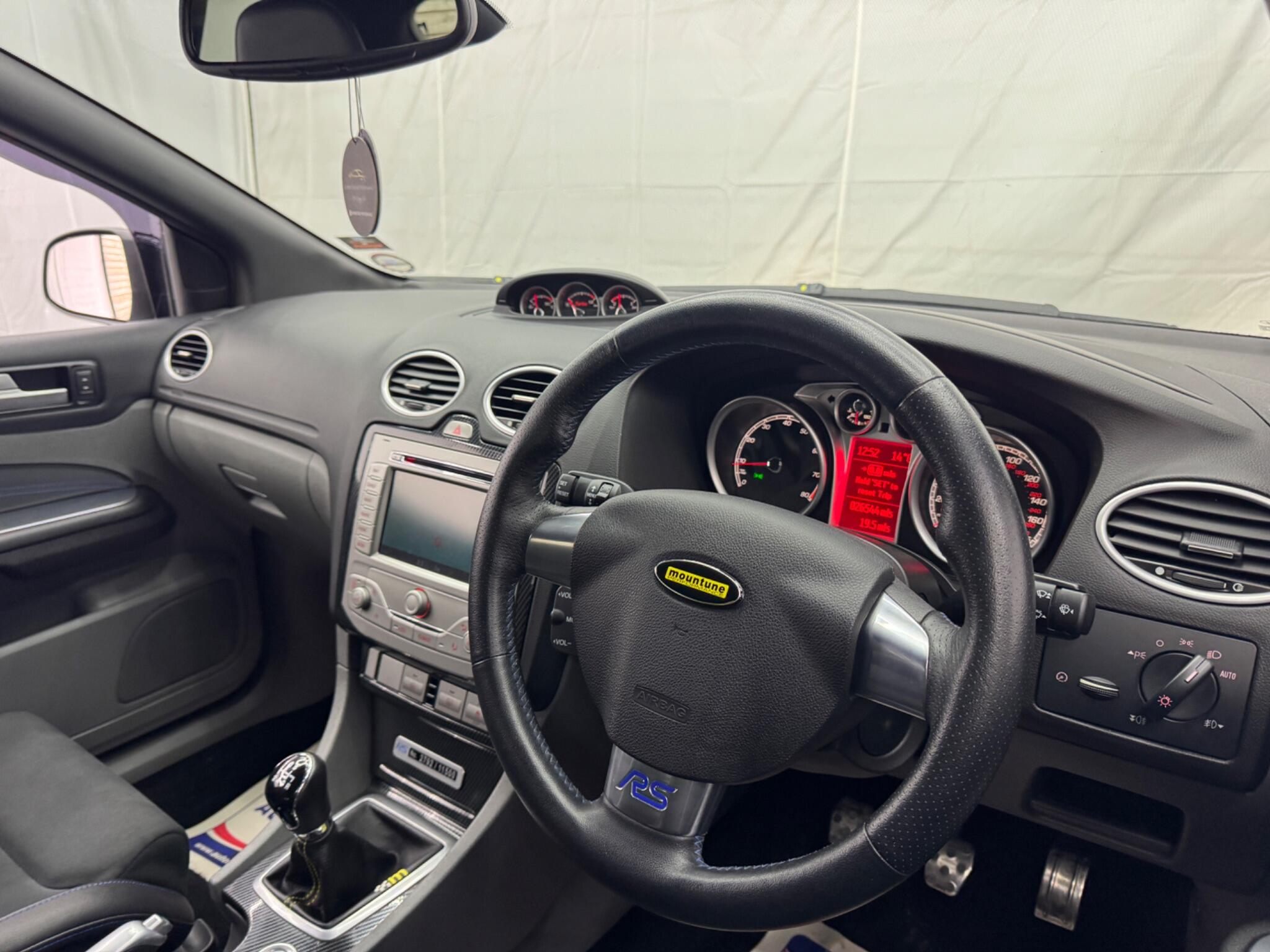 Ford Focus view 20