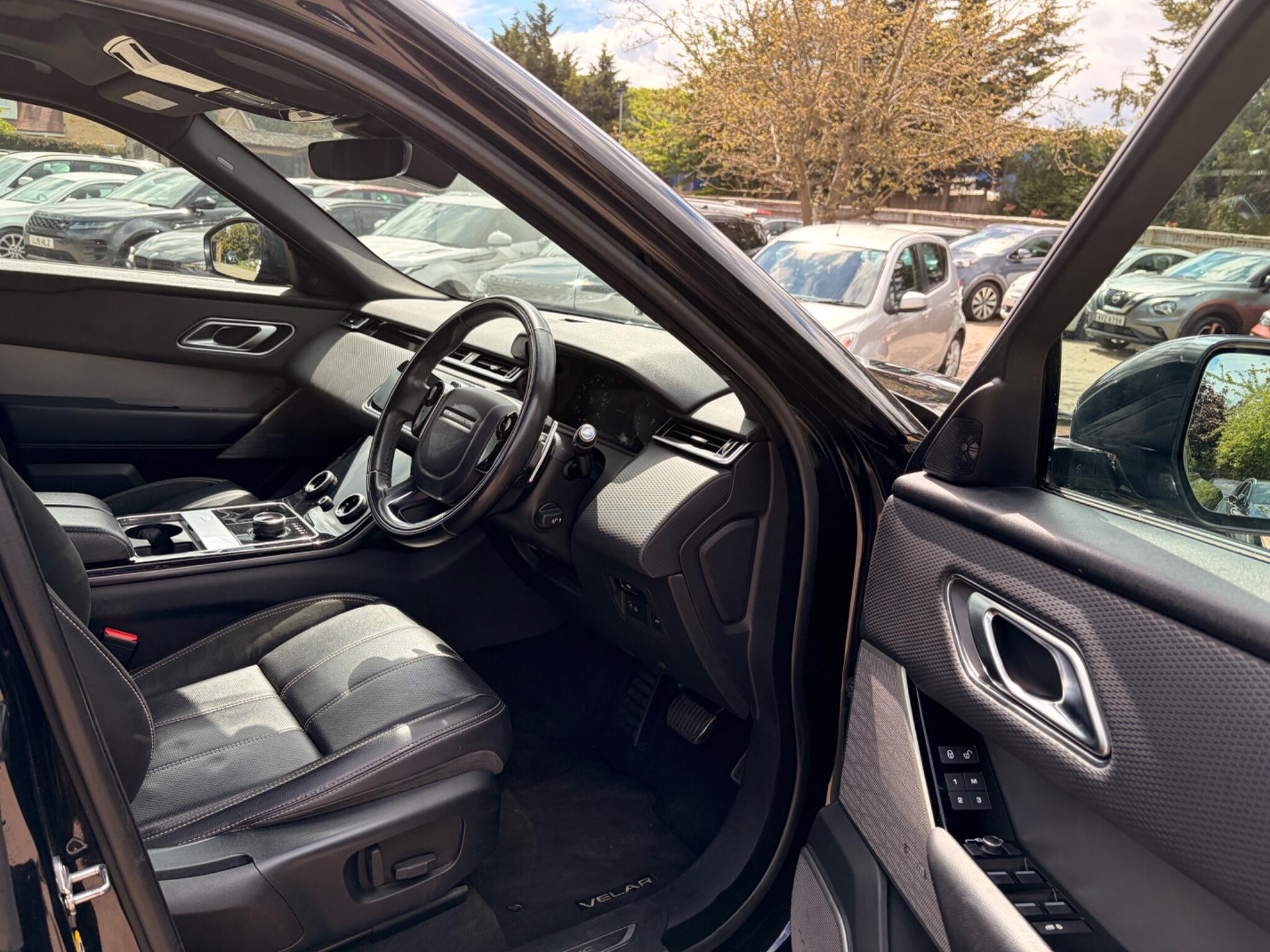 Land Rover Range Rover Velar view 9