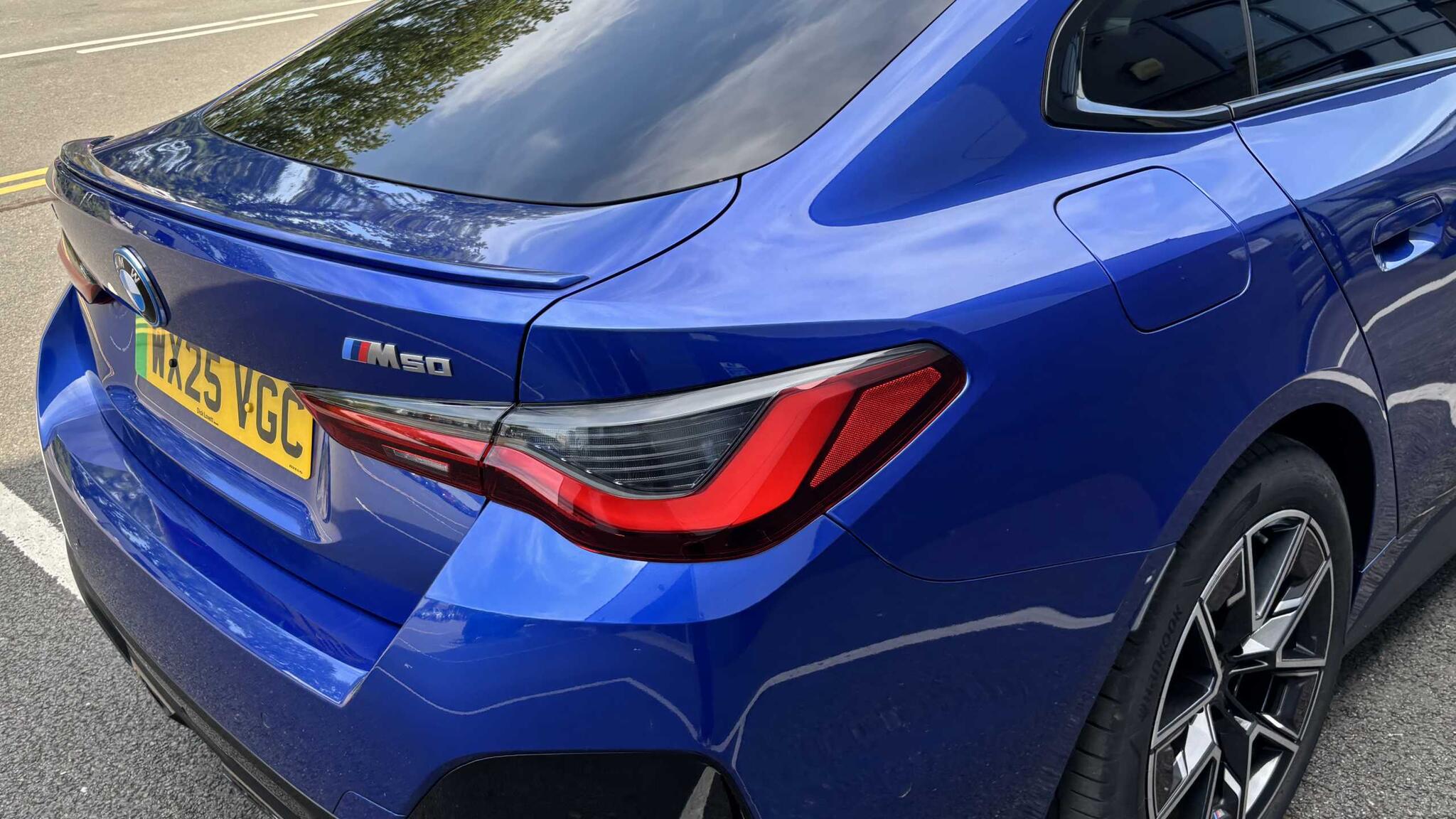 BMW i4 view 40
