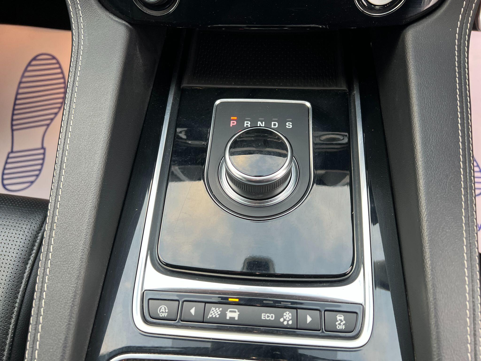 Jaguar F-Pace view 22