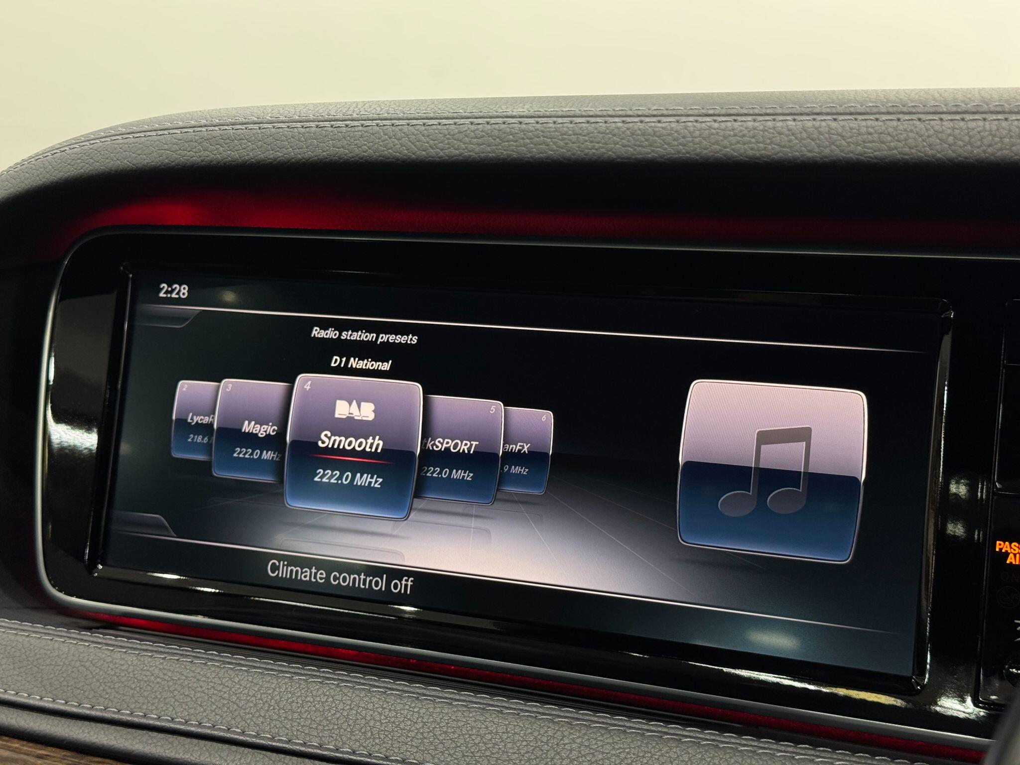 Mercedes-Benz S-Class view 33