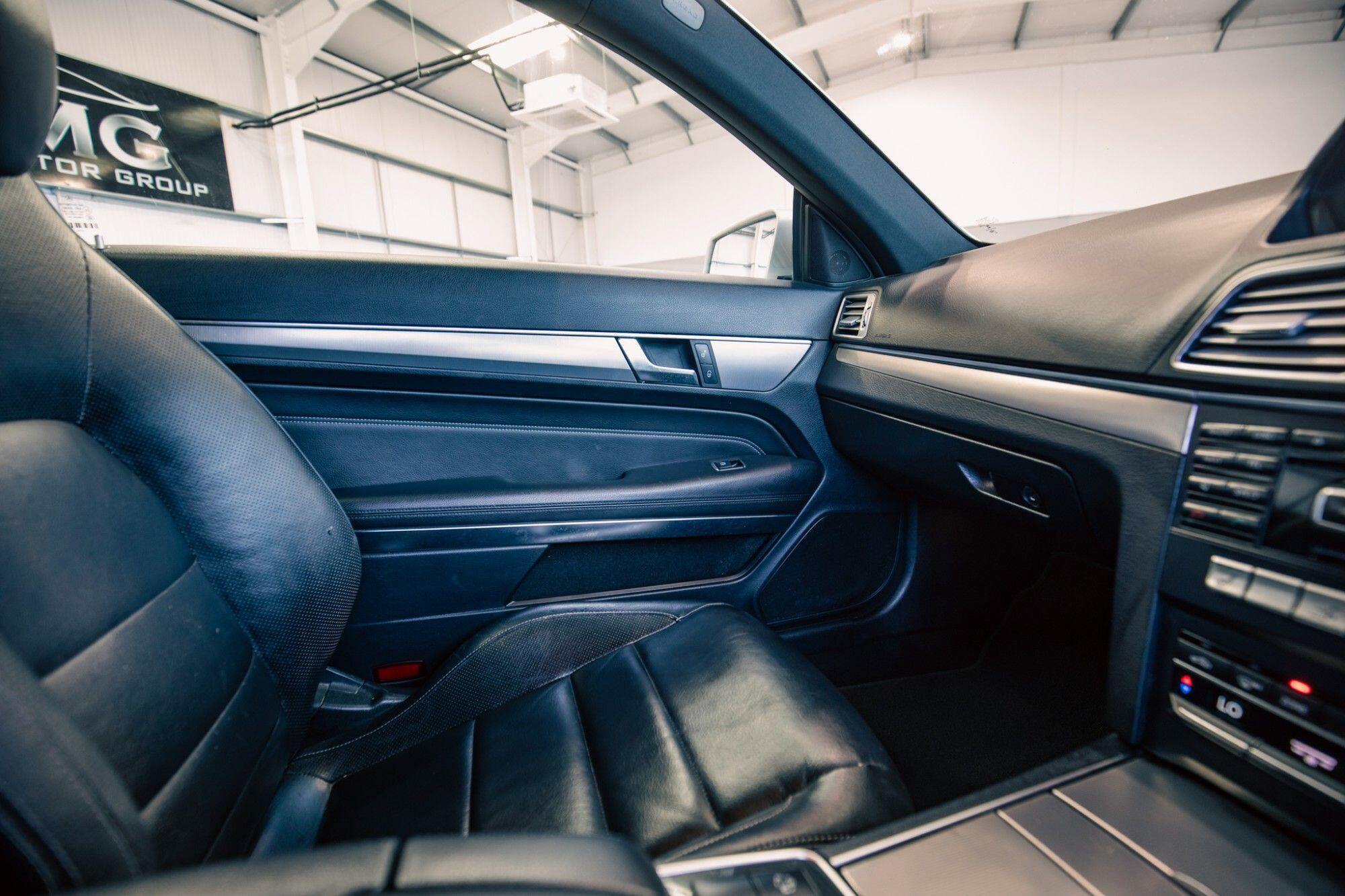 Mercedes-Benz E-Class view 20