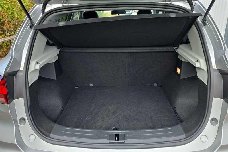MG ZS view 24