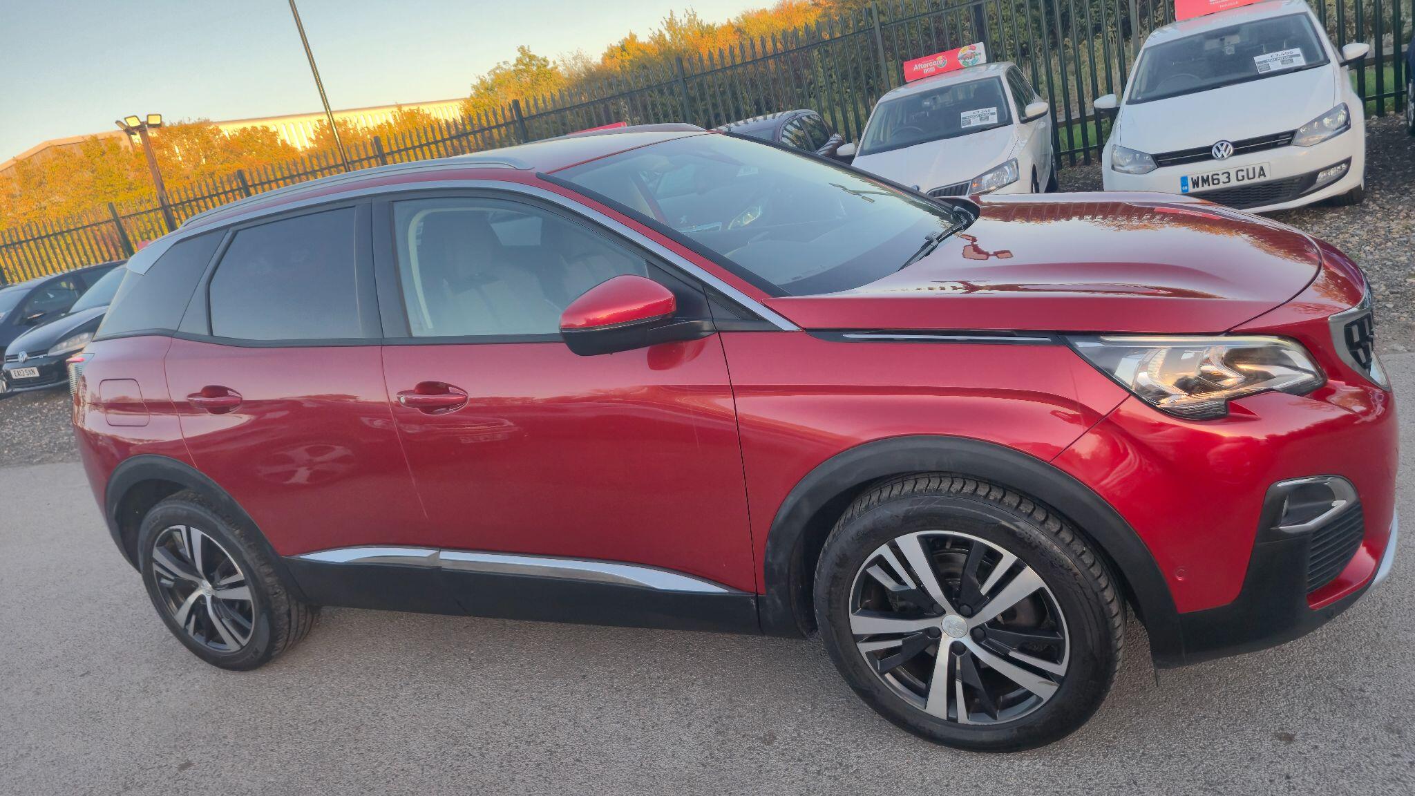 Peugeot 3008 view 11