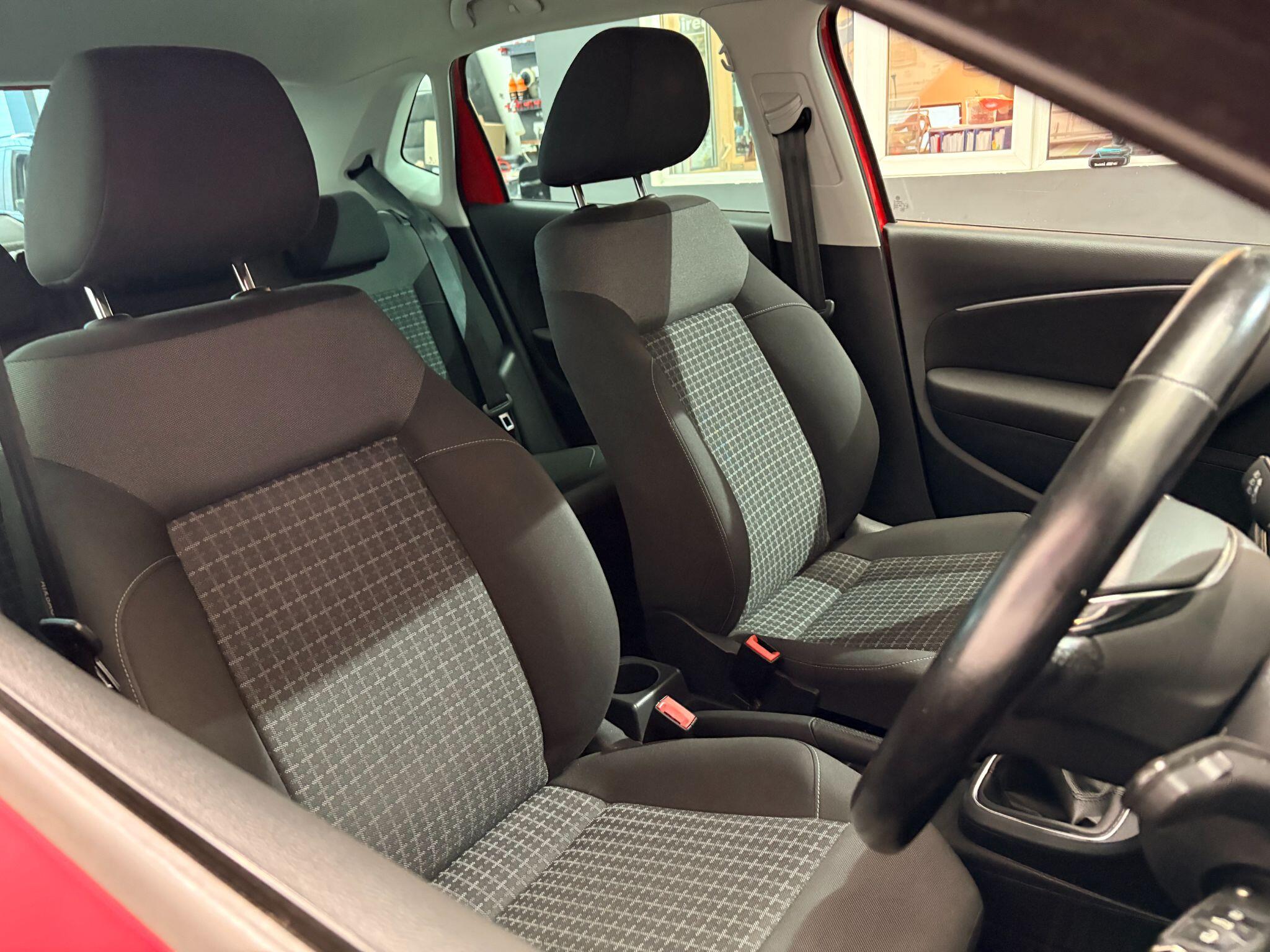 Volkswagen Polo view 26