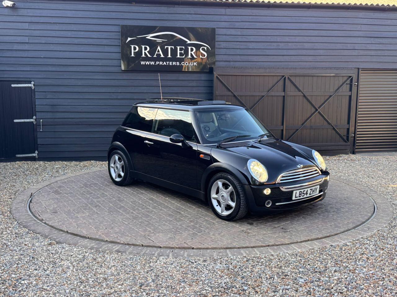 Mini Hatch view 17