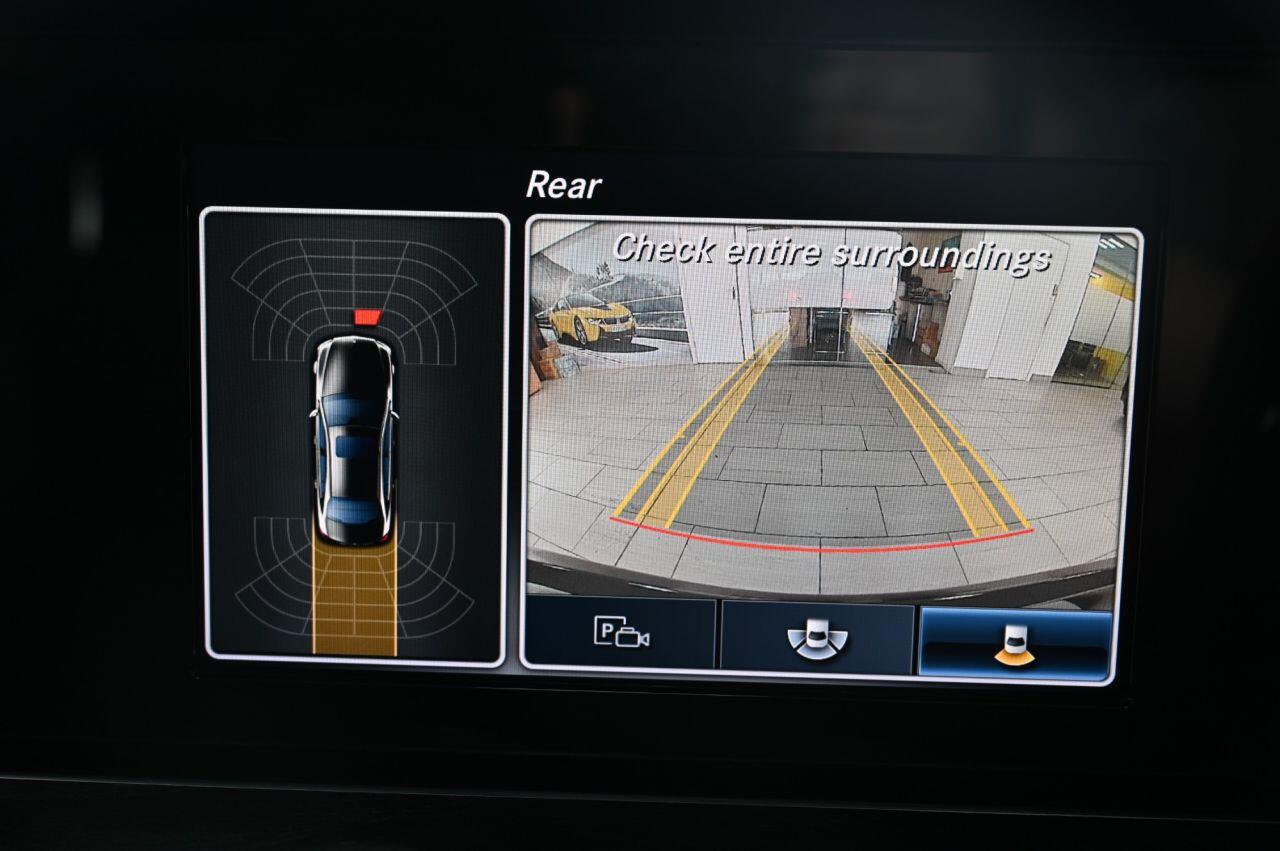 Mercedes-Benz E Class view 27