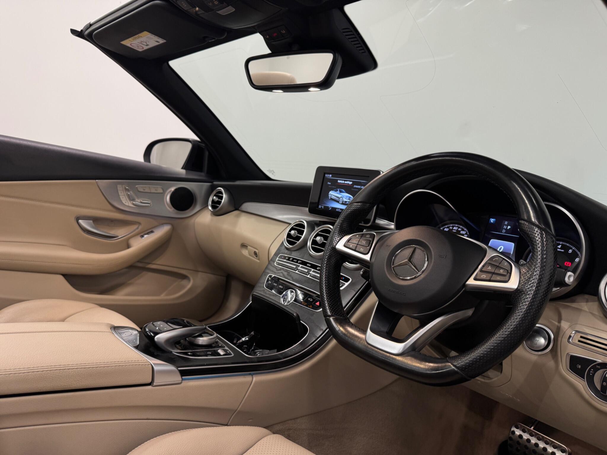 Mercedes-Benz C-Class view 14