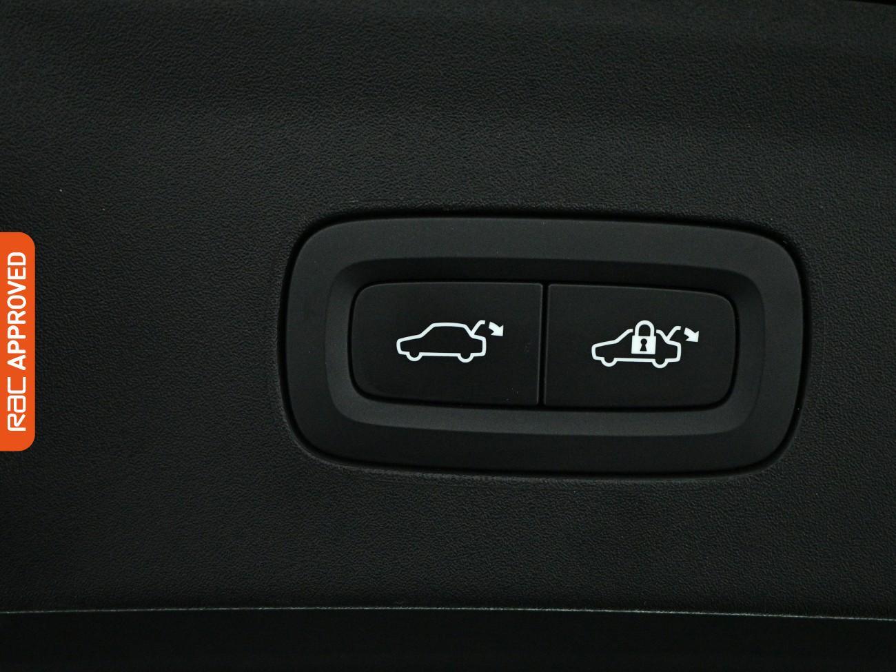 Polestar 2 view 27