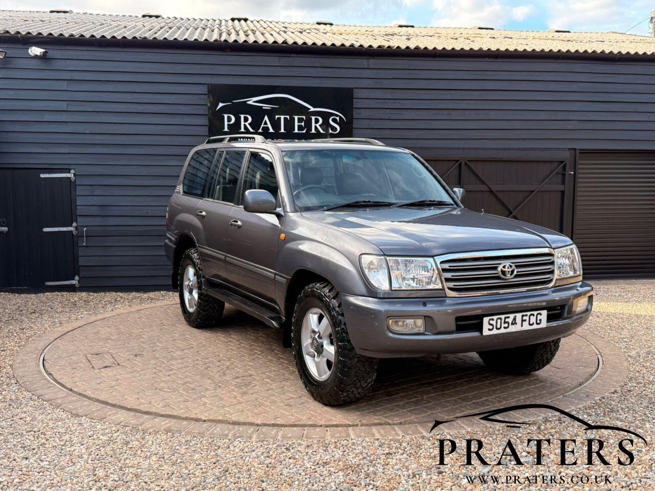 2005 Toyota Land Cruiser in Silver for sale