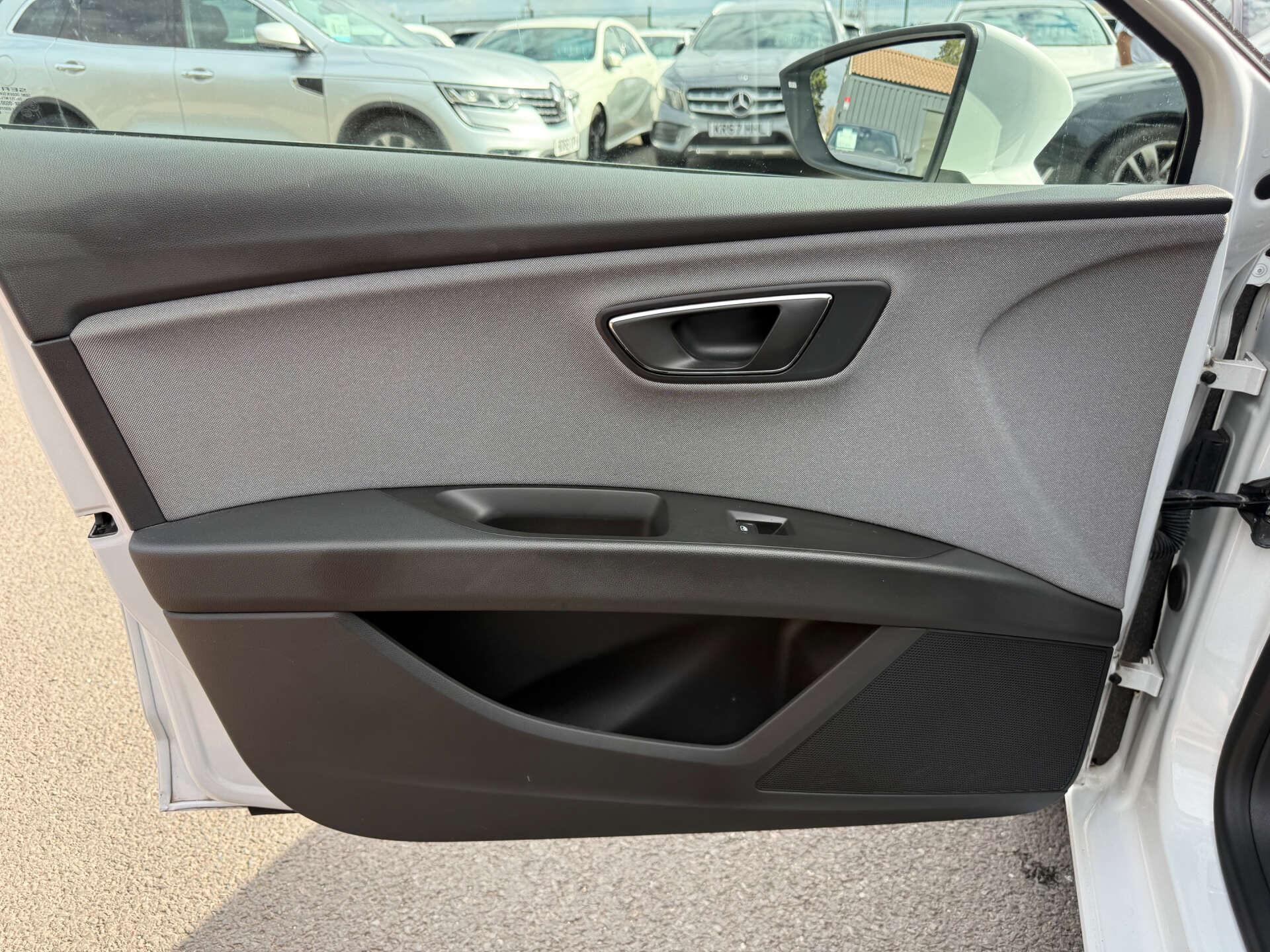 Seat Leon view 74