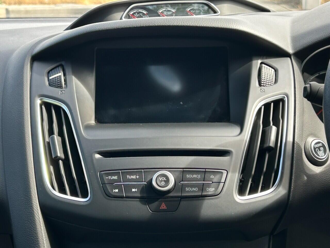 Ford Focus view 29