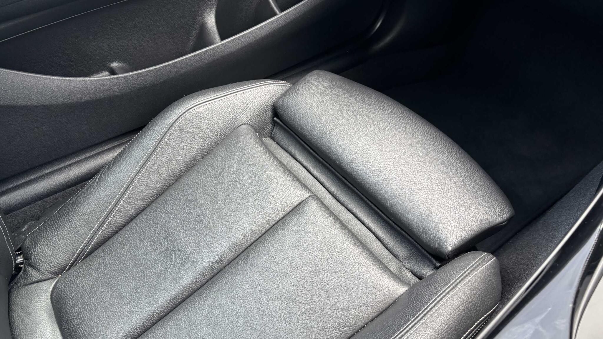 BMW 2 Series view 37