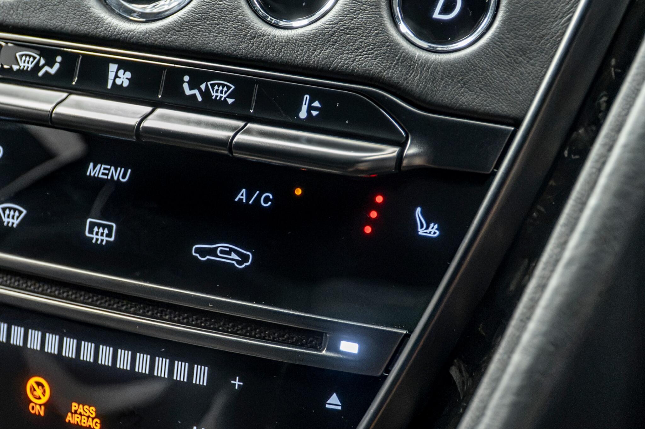 Aston Martin DBS view 41