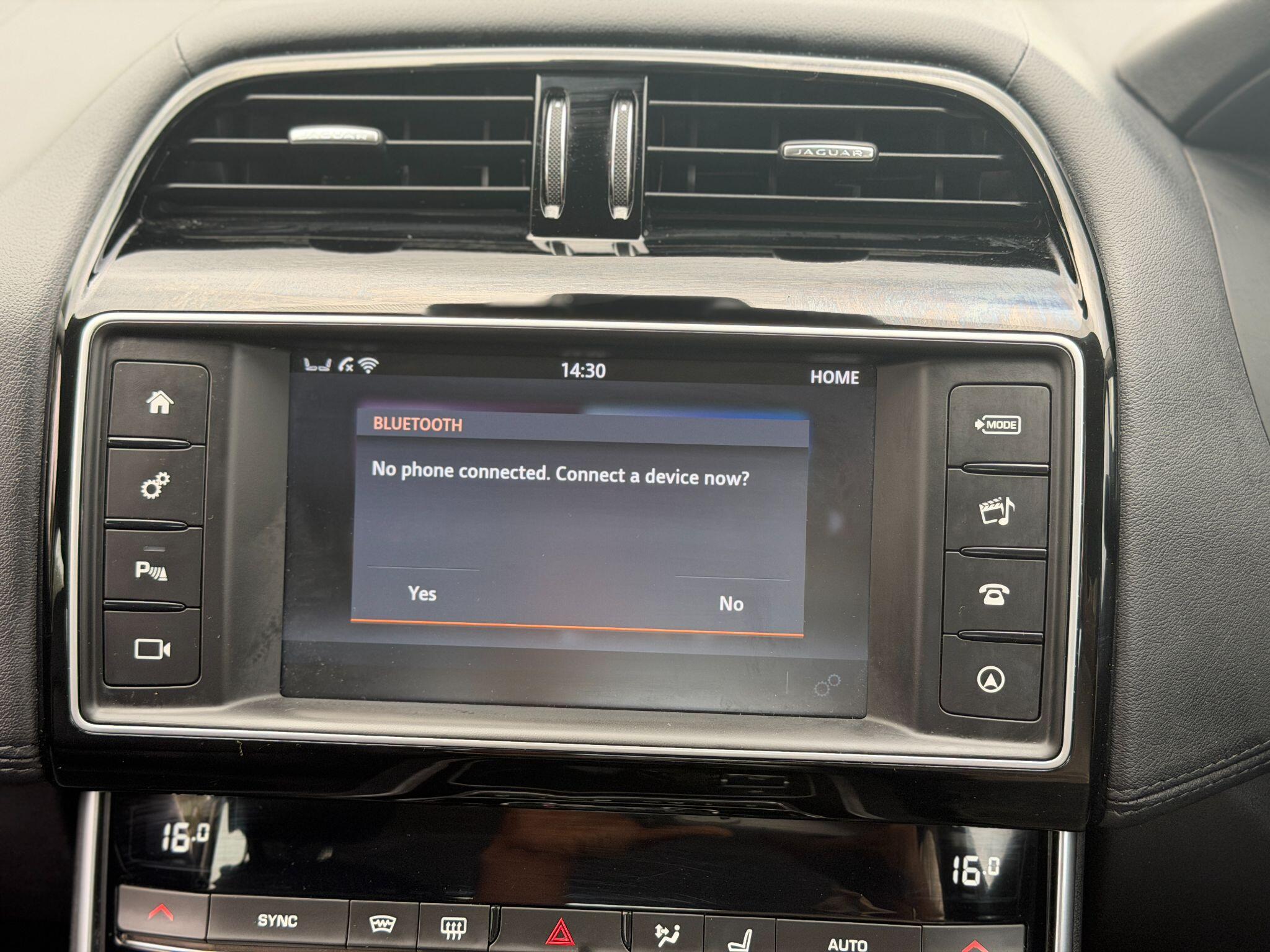 Jaguar Xe view 41