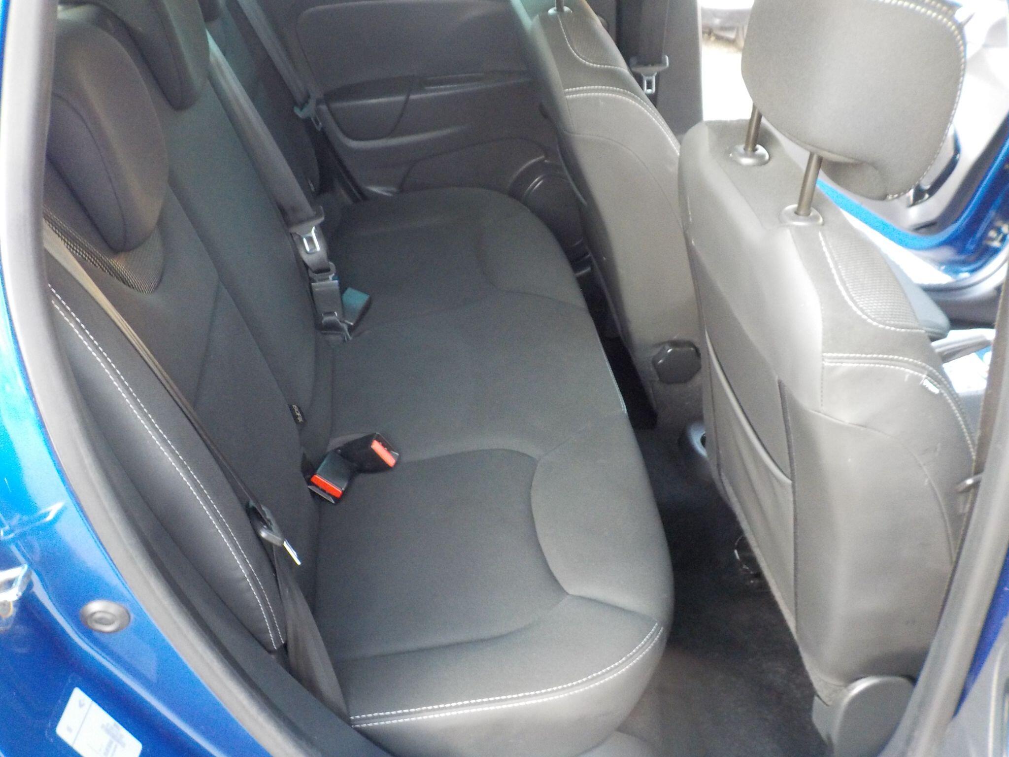 Renault Clio 0.9 TCe Iconic Euro 6 (s/s) 5dr