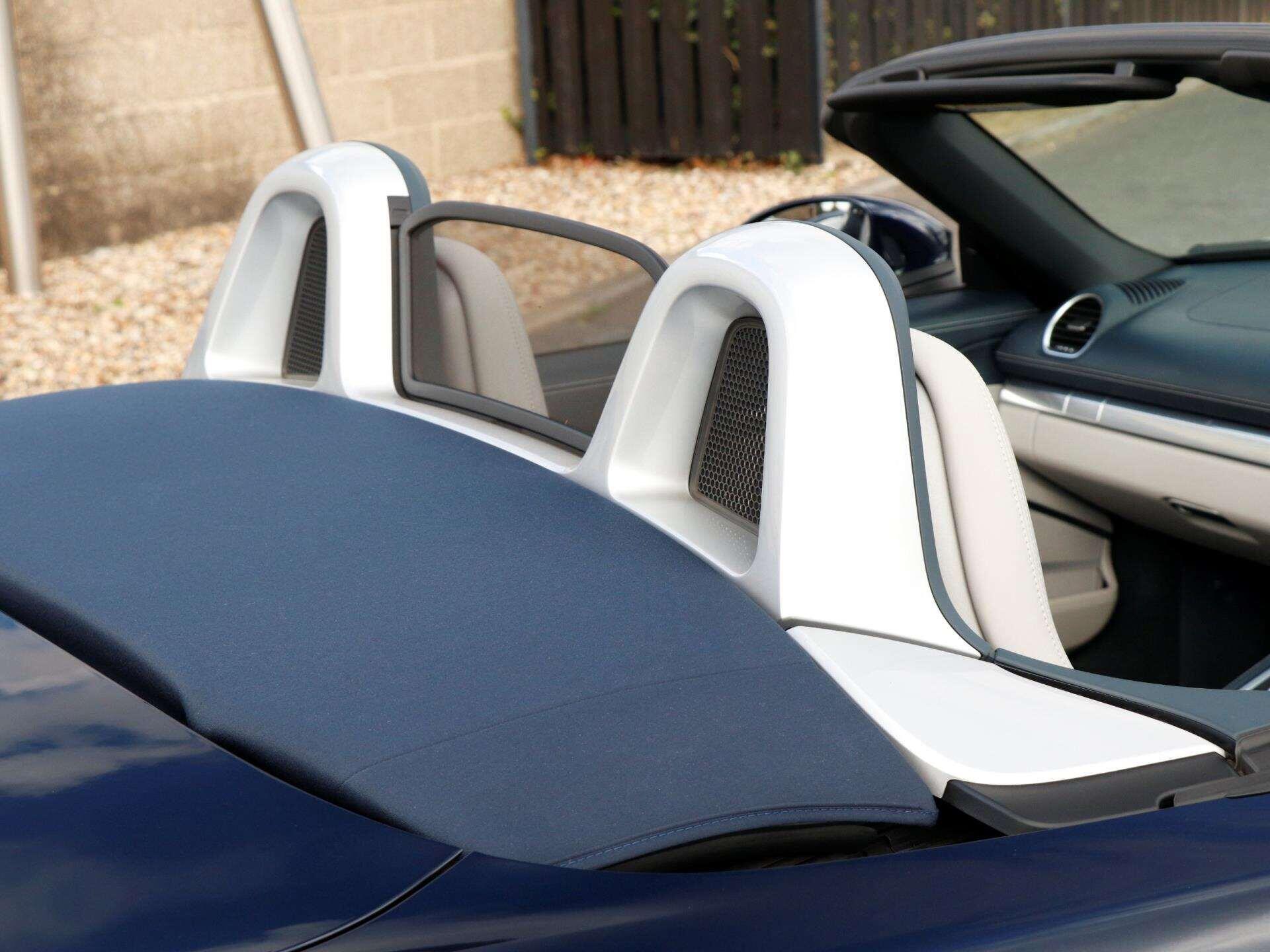 Porsche Boxster view 30