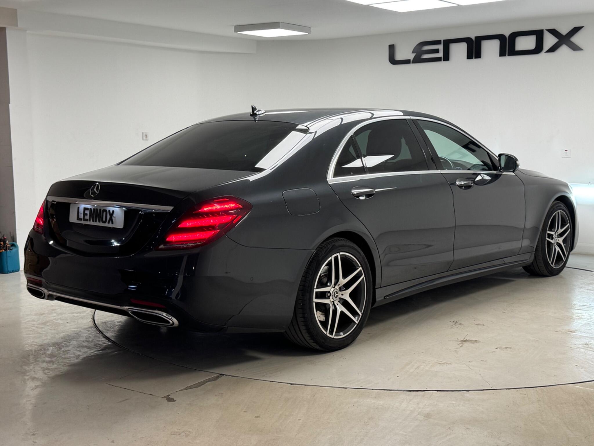 Mercedes-Benz S-Class view 6