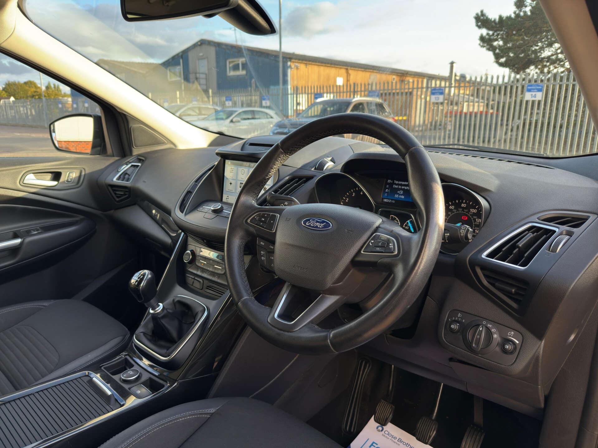 Ford Kuga view 27