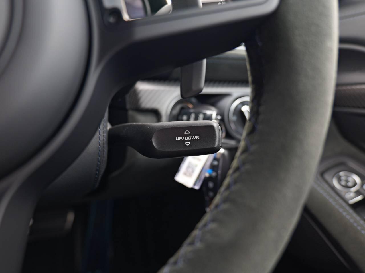 Porsche Cayman view 35