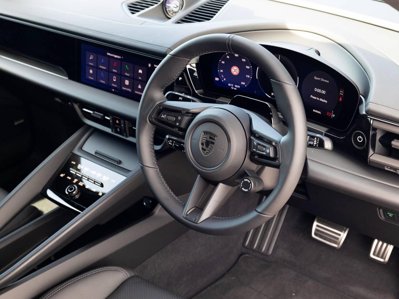 Porsche Macan view 67