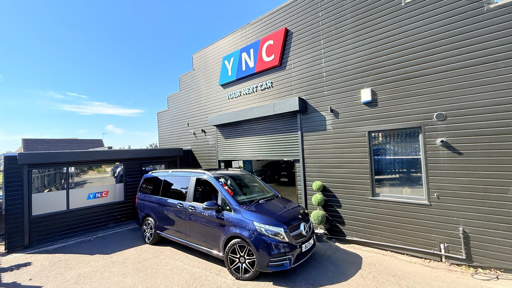 Mercedes-Benz V-Class view 7