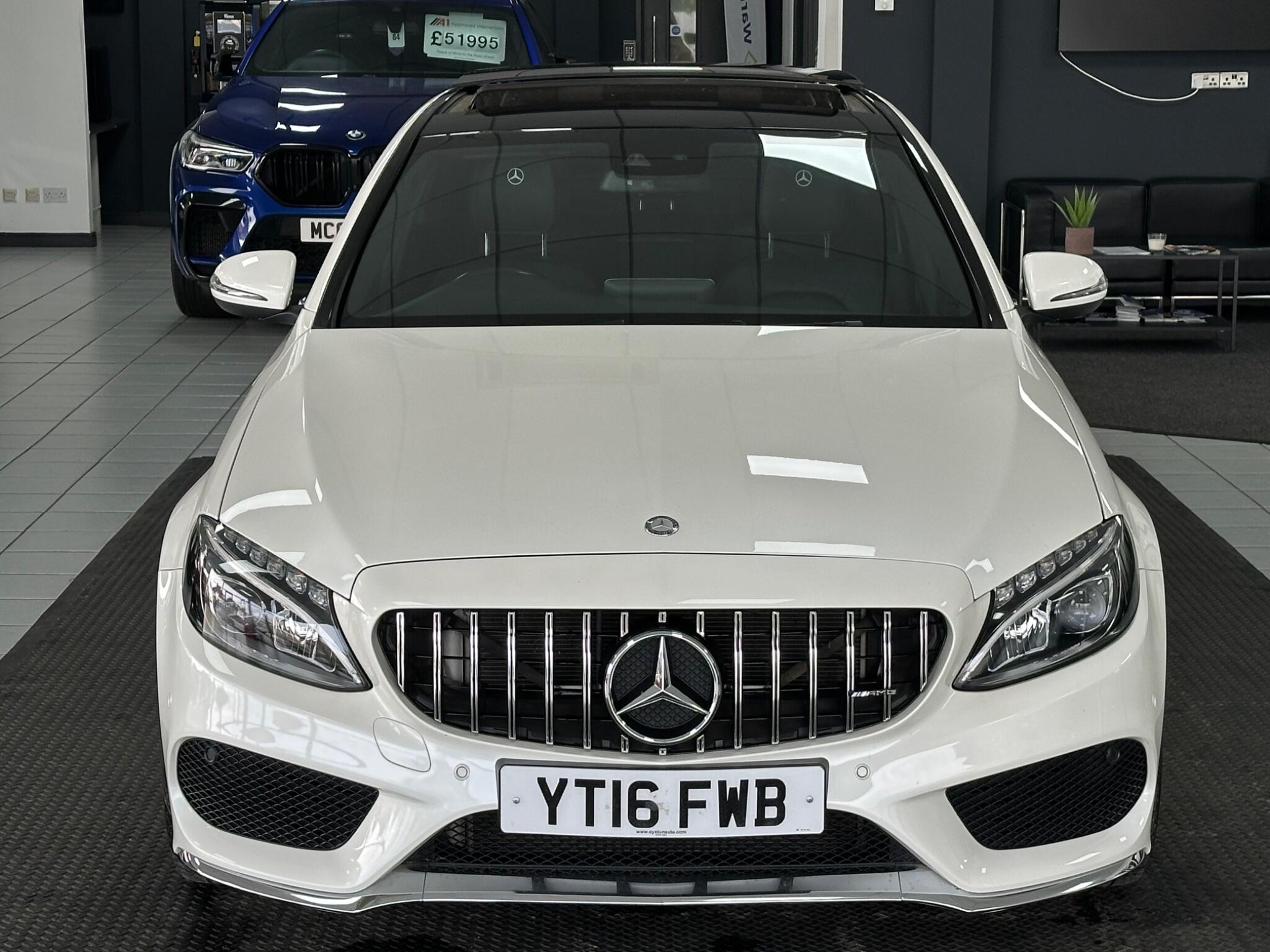 Mercedes-Benz C Class view 5