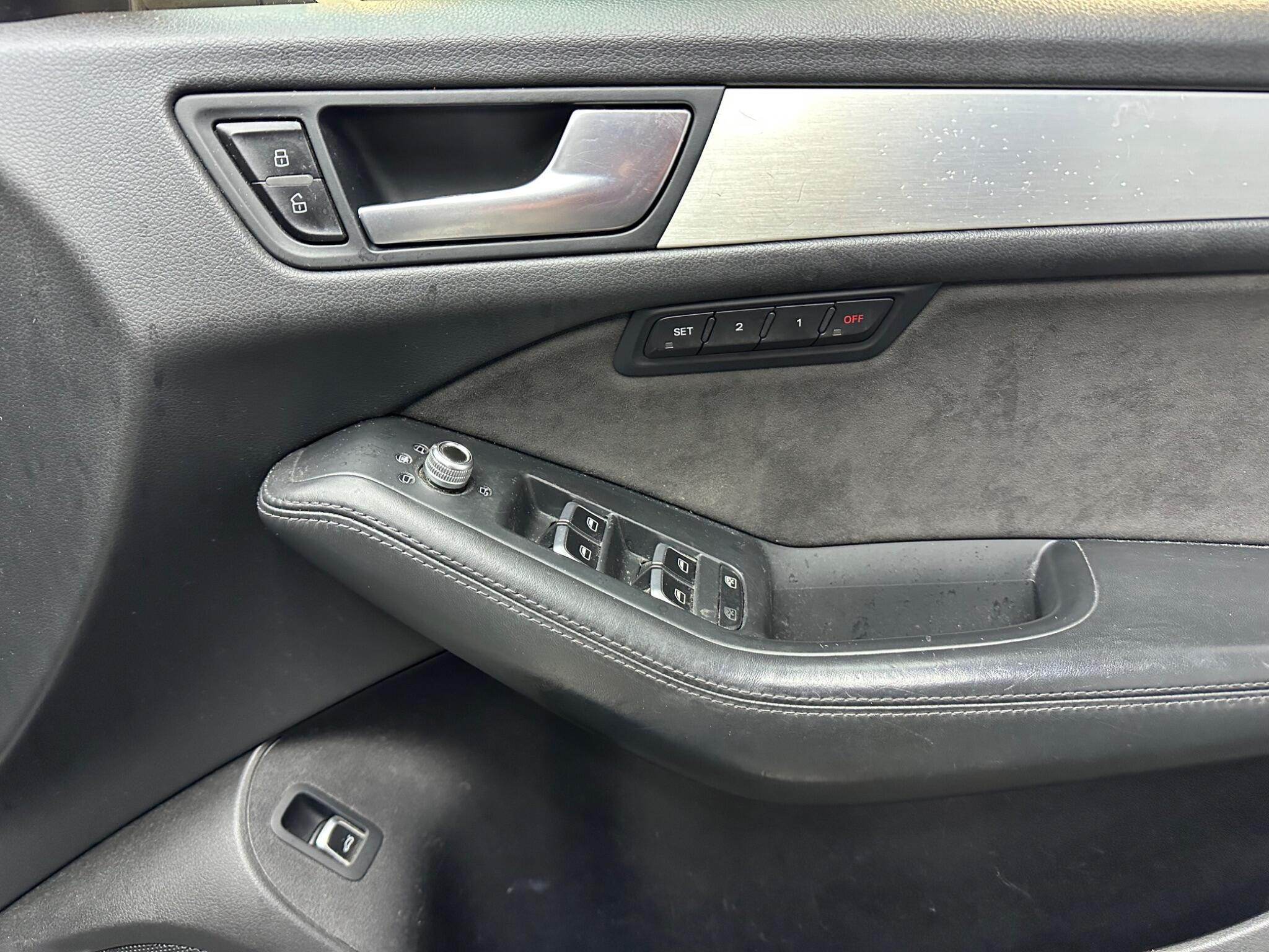 Audi Q5 view 17