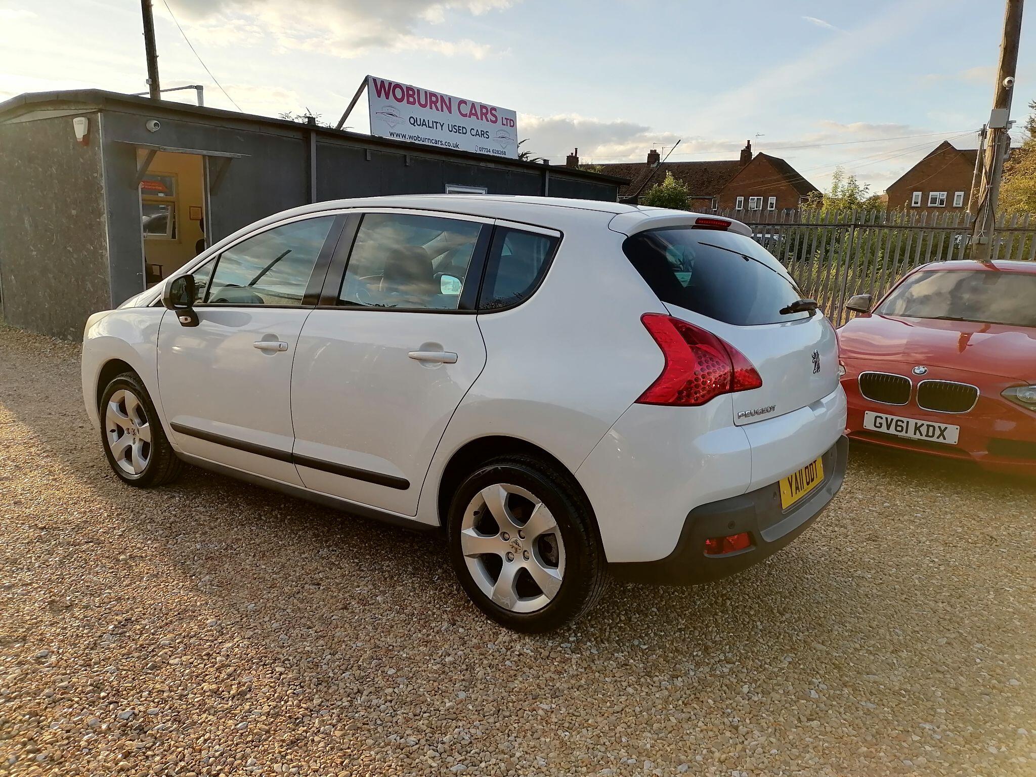 Peugeot 3008 view 11