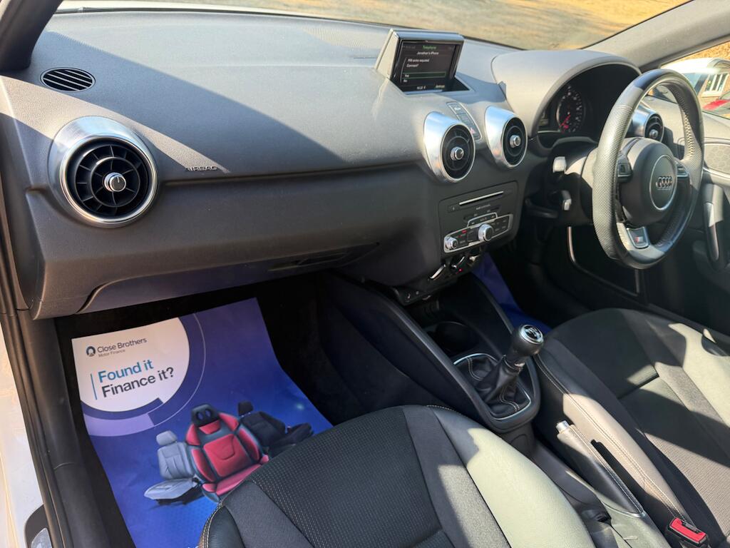 Audi A1 view 3