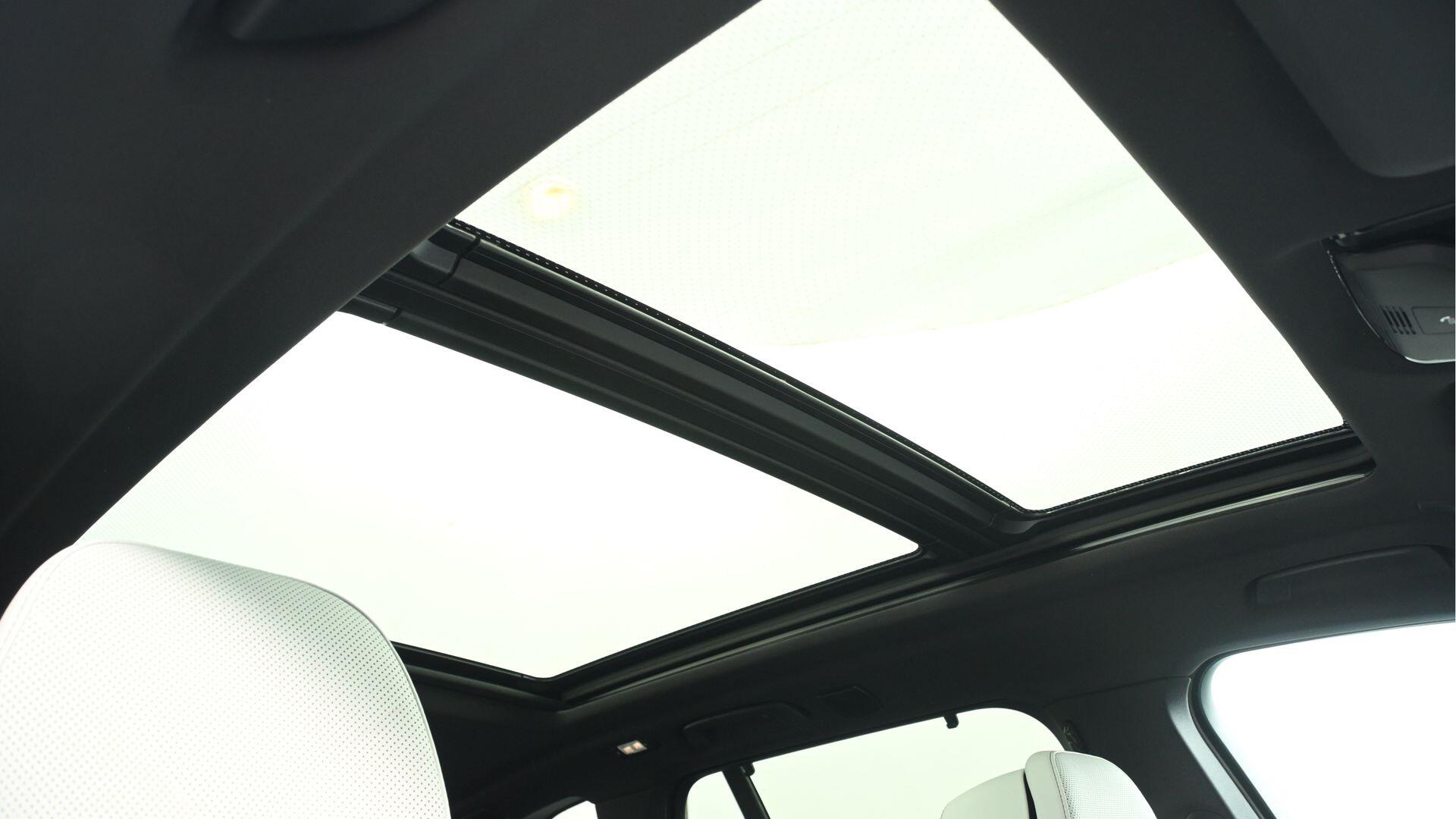 BMW X5 view 21