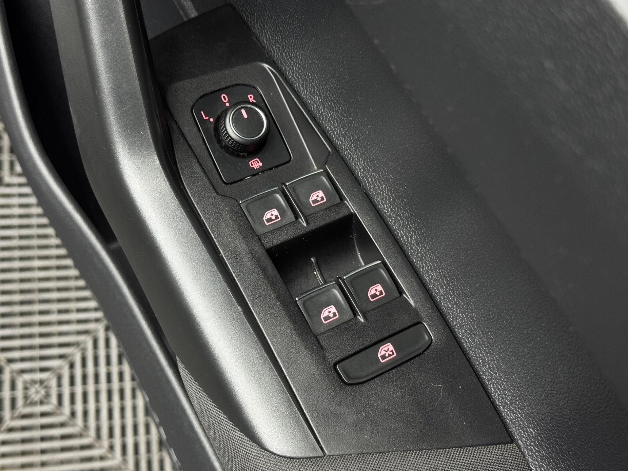 Volkswagen Polo view 40