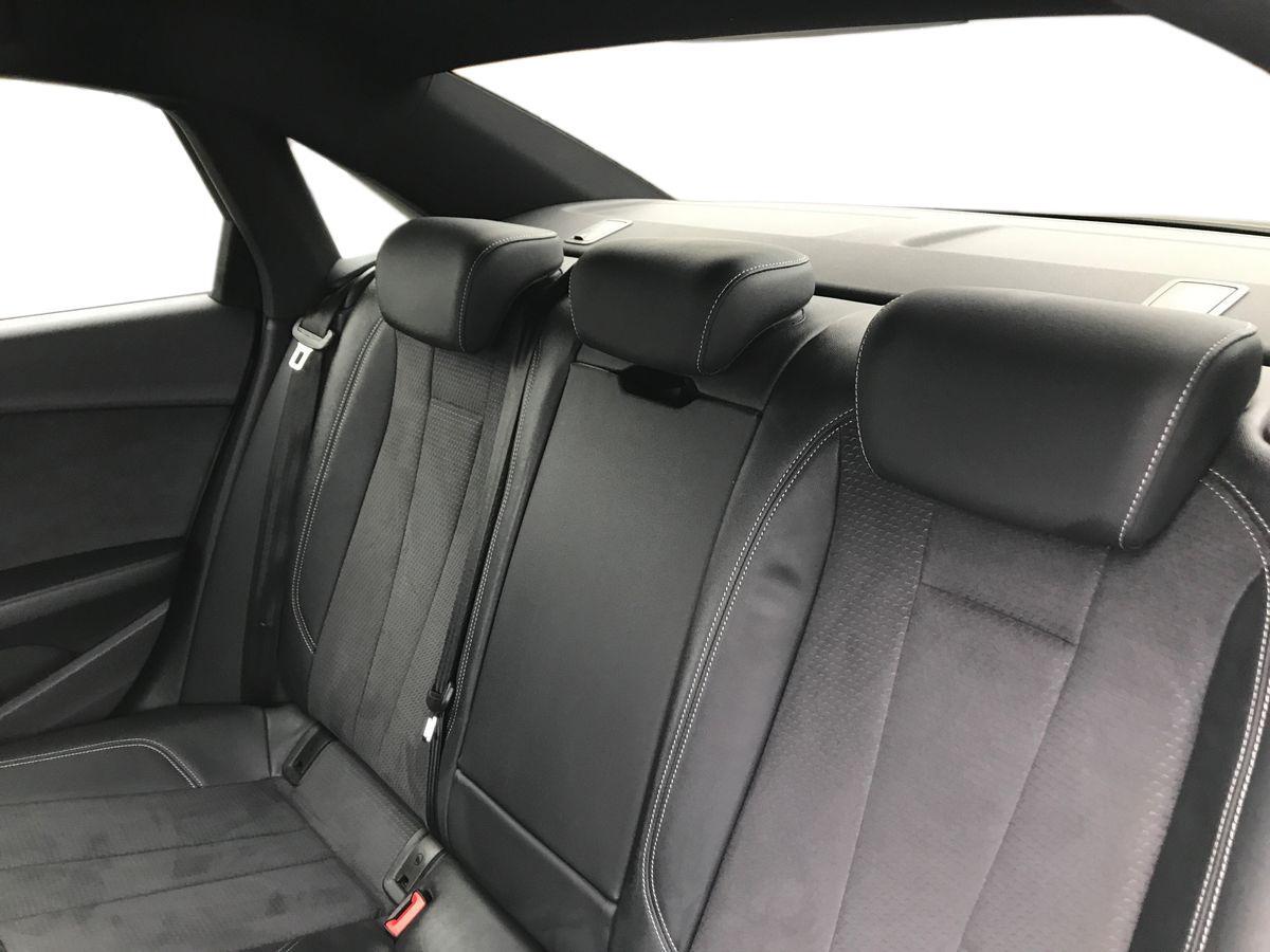 Audi A4 view 7