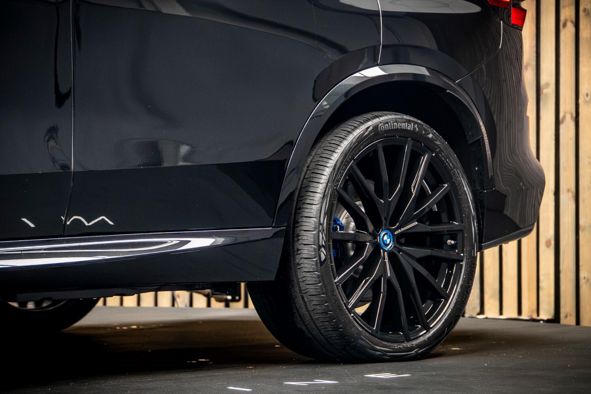BMW X5 X5 view 16