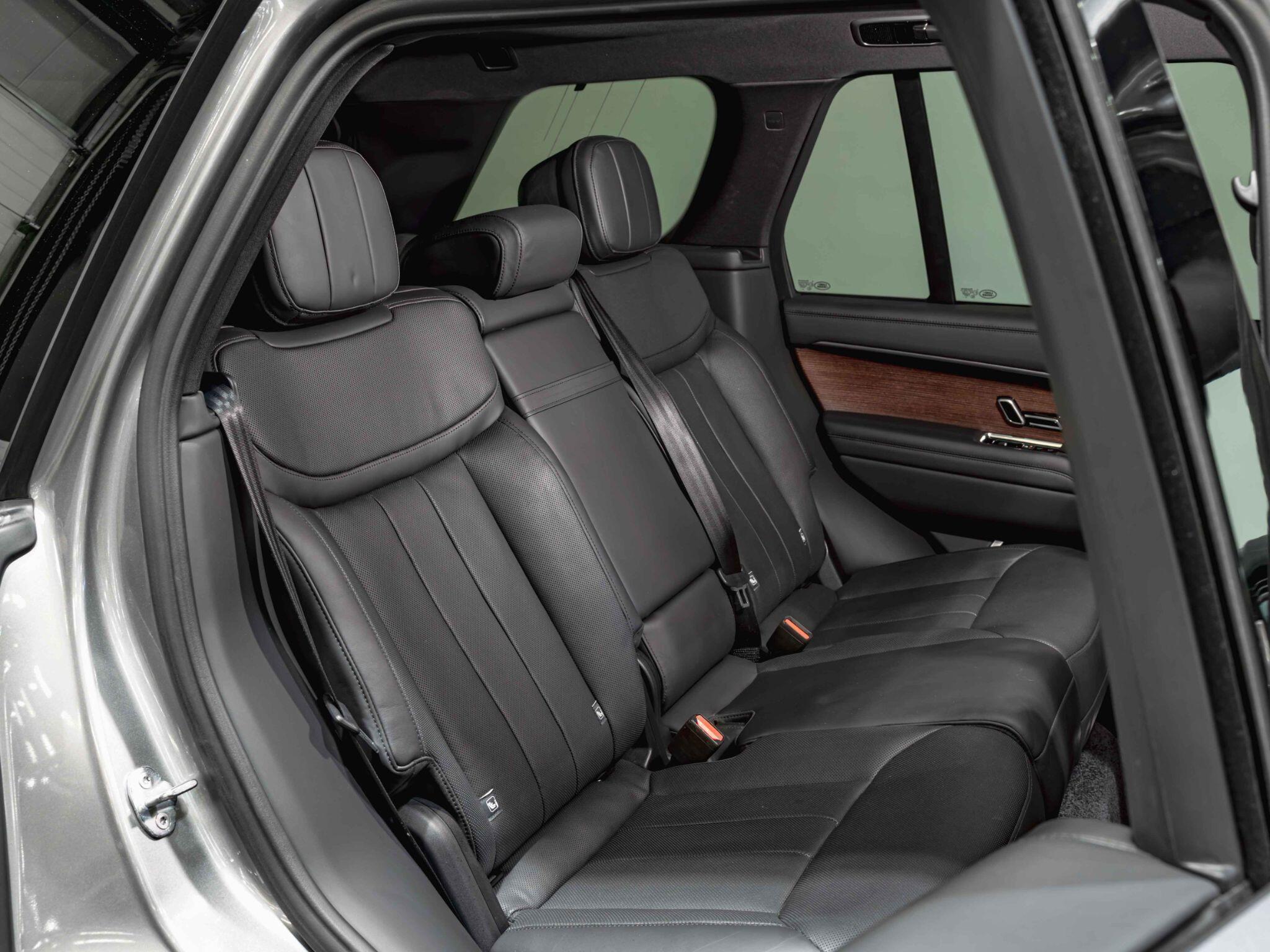 Land Rover Range Rover view 24