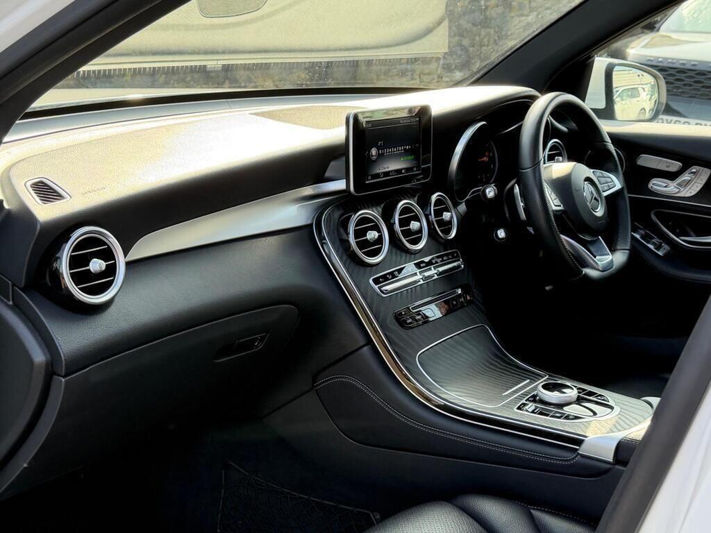 Mercedes-Benz GLC view 15