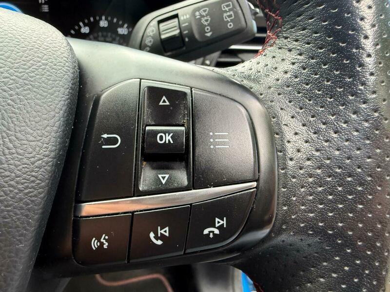 2018 Ford Focus image 31