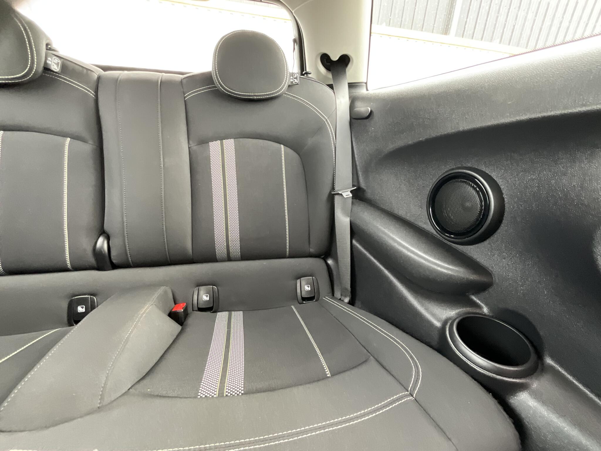 Mini Hatch view 12