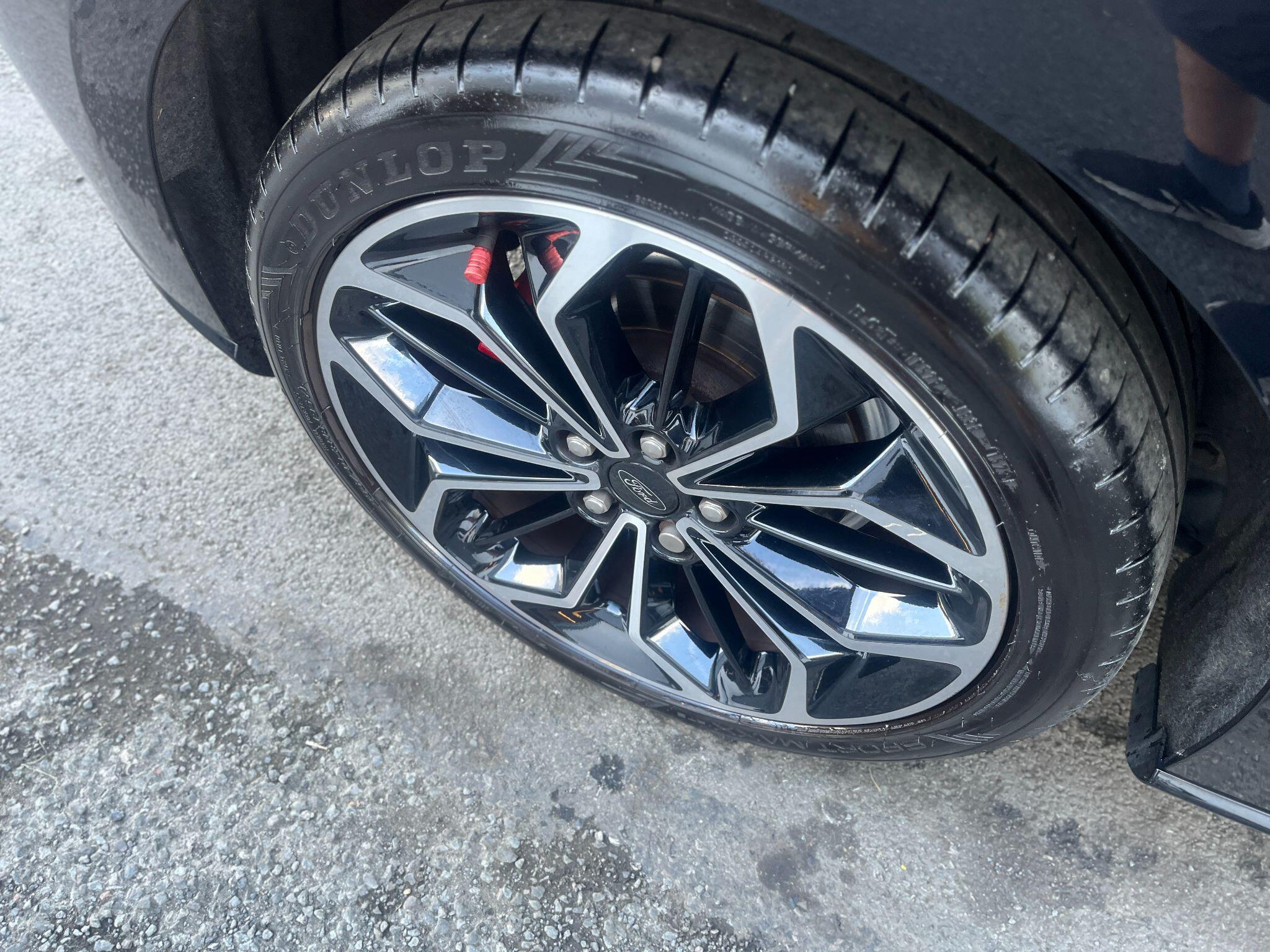 Ford Focus view 15
