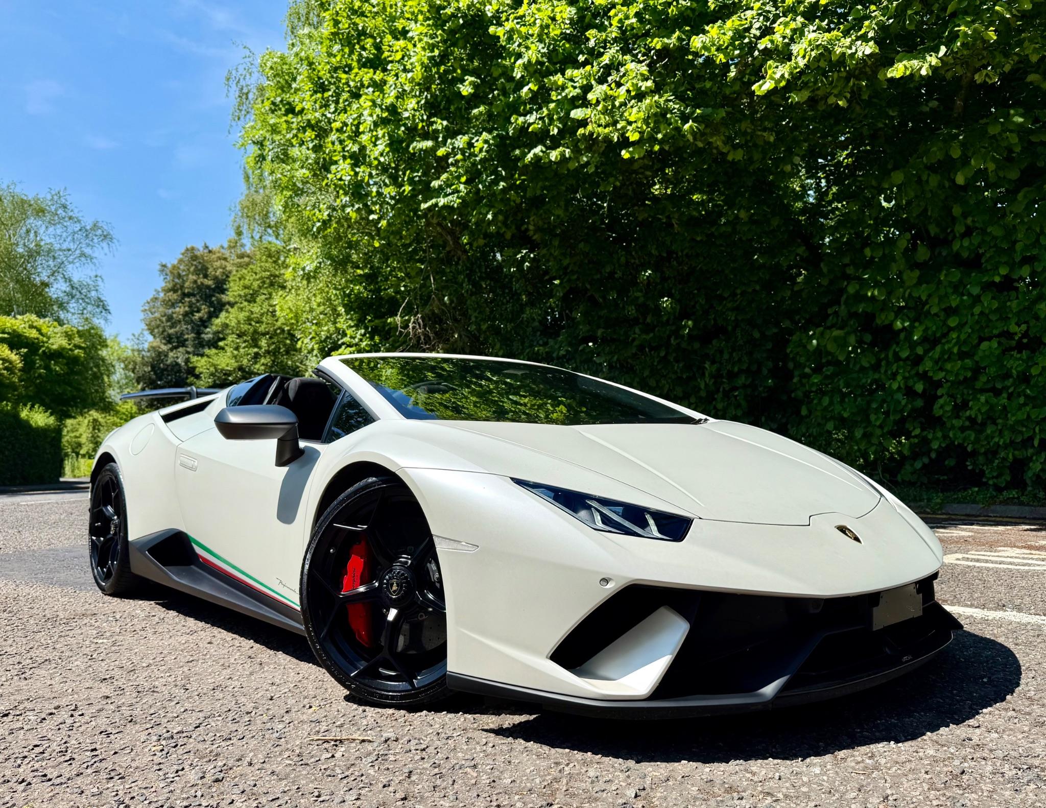 Lamborghini Huracan view 9