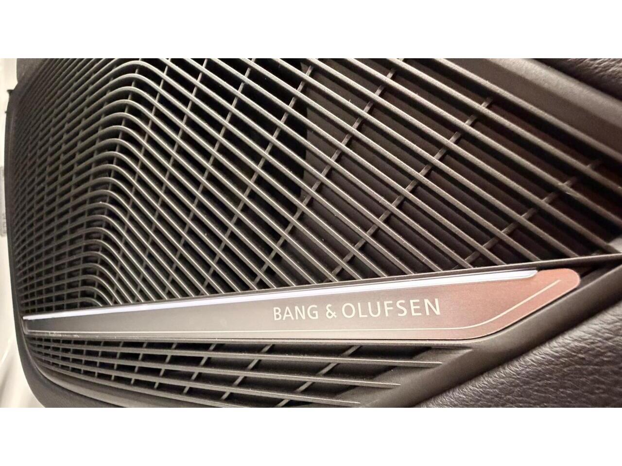 Audi S5 view 19
