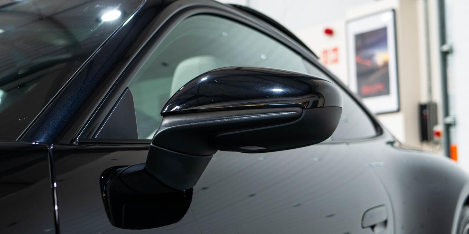 Porsche 911 view 48