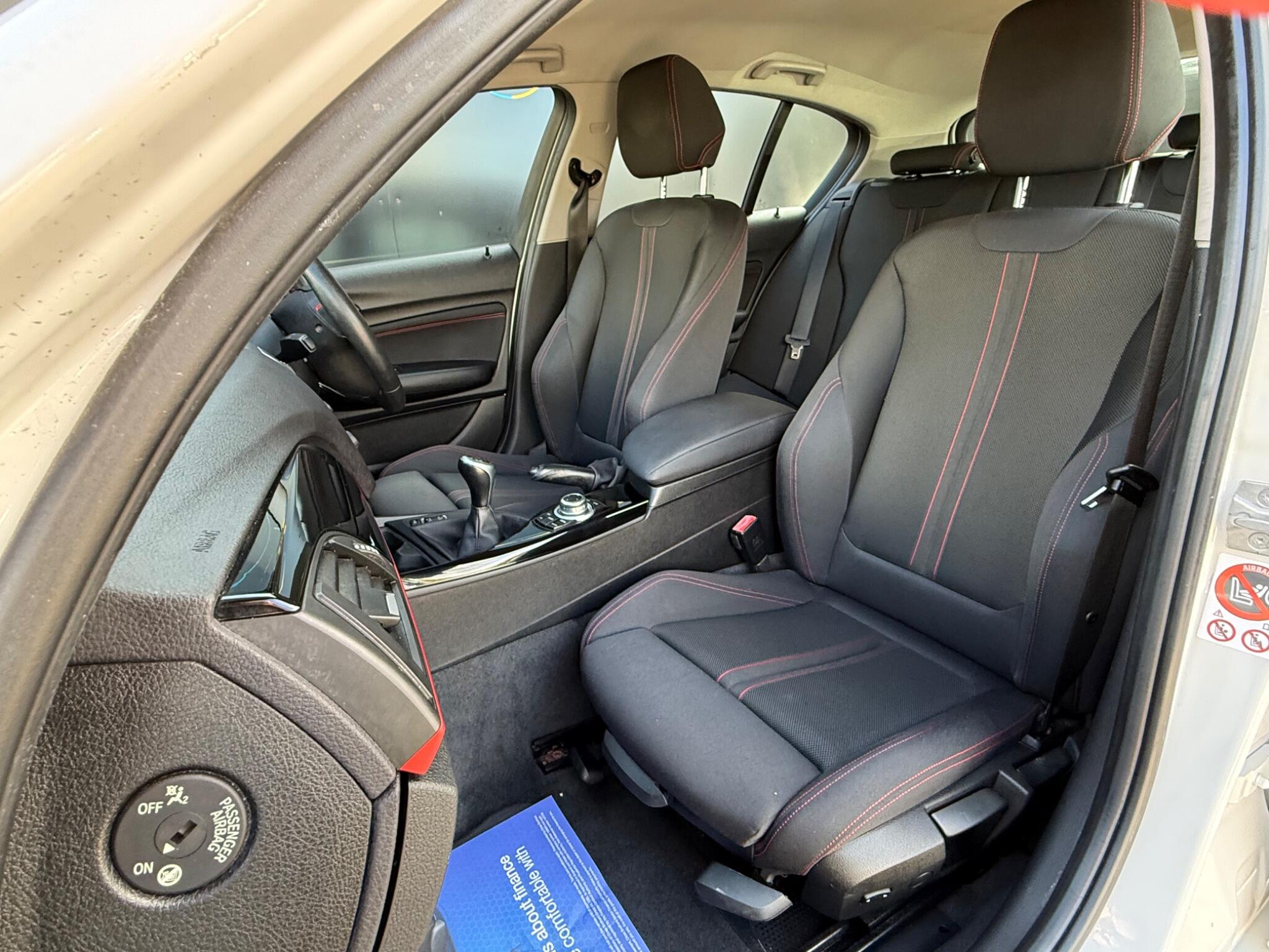 BMW 1 Series view 19