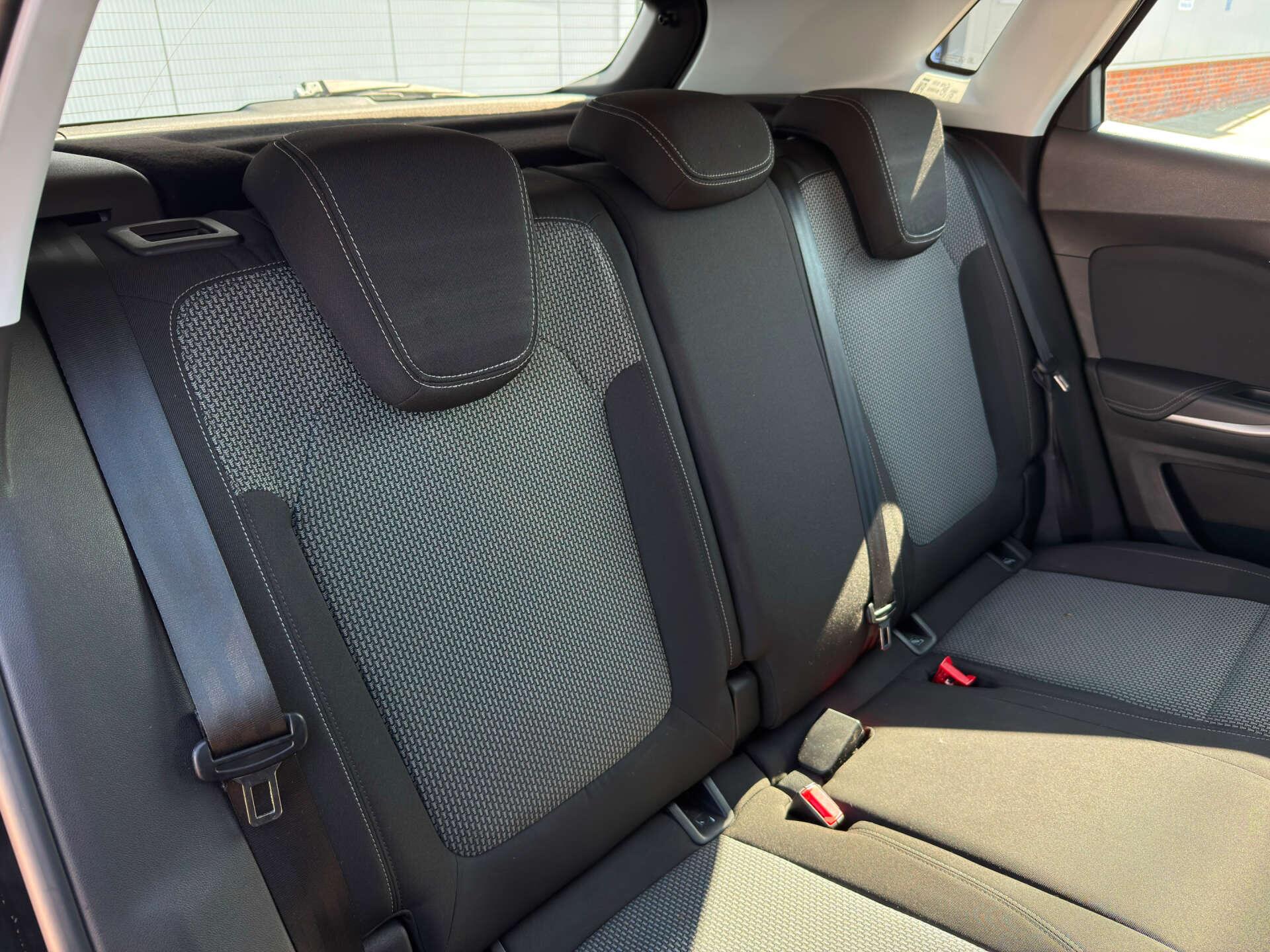 Vauxhall Grandland X view 14