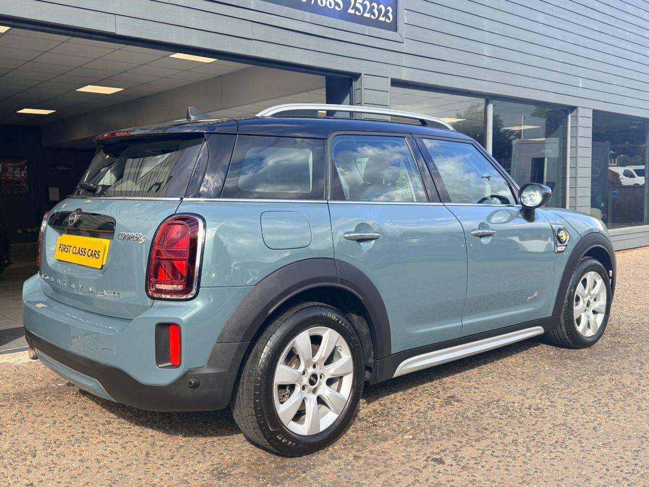 Mini Countryman view 3