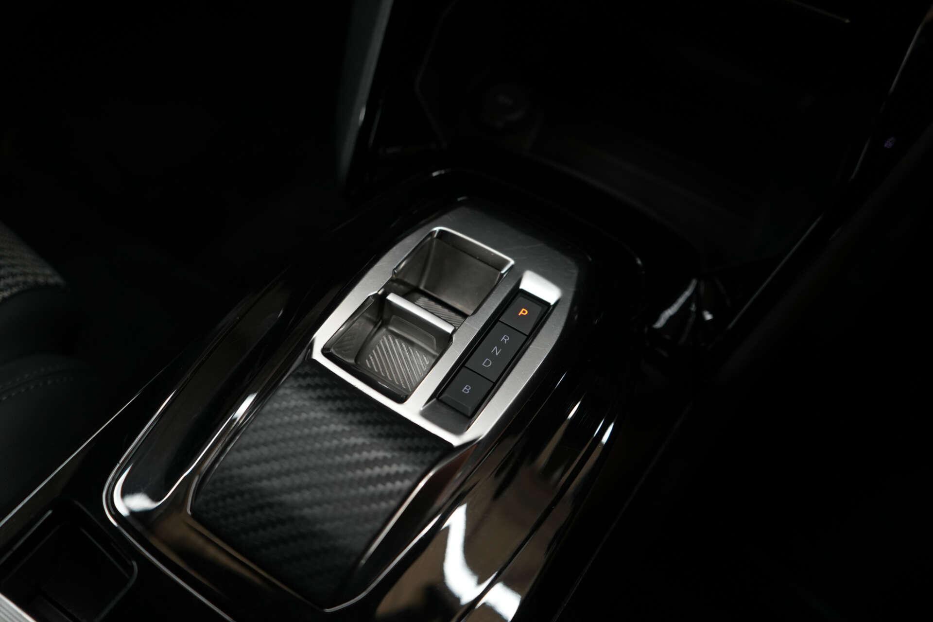 Peugeot e-2008 view 25