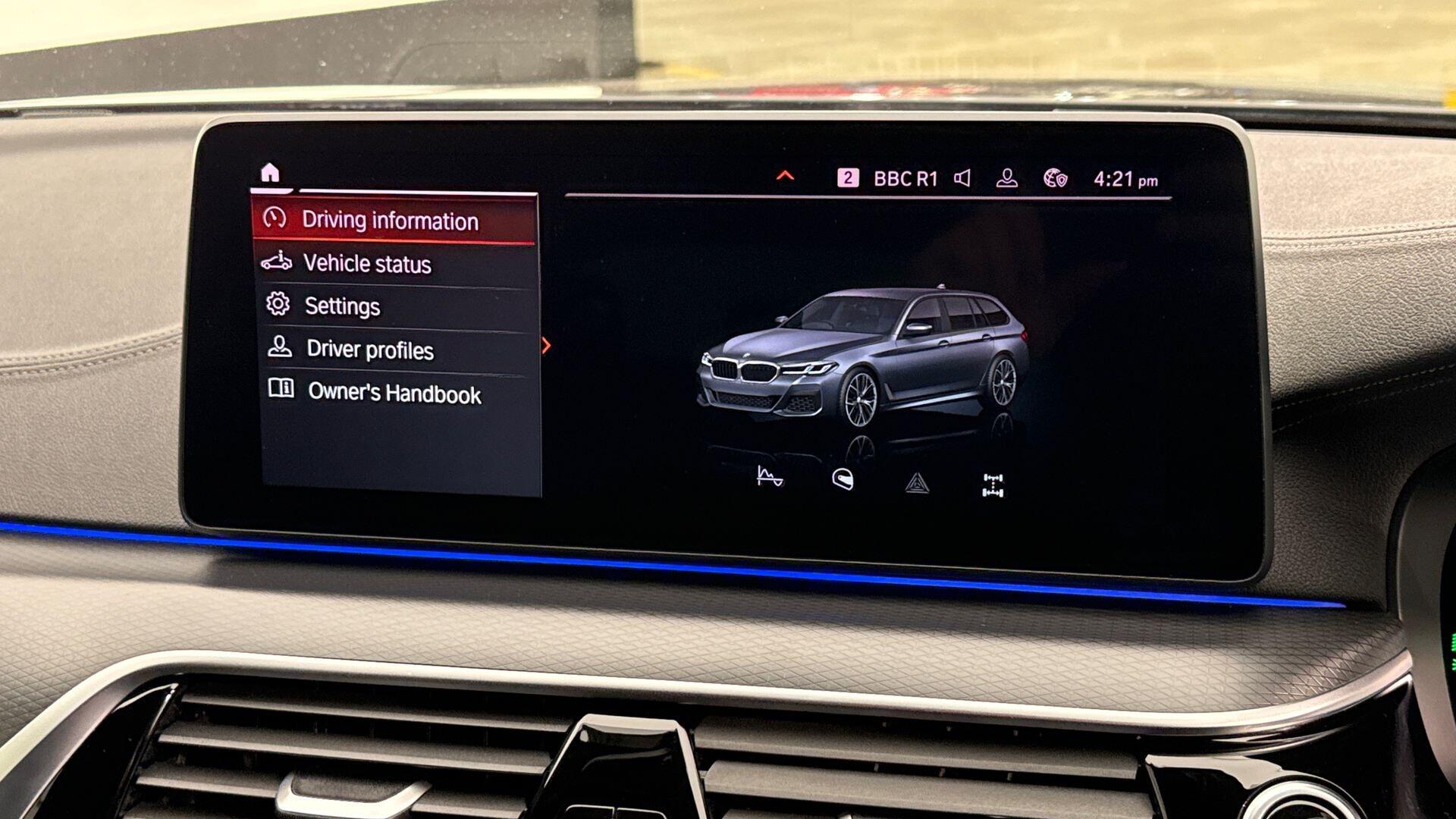 BMW 5 Series view 27