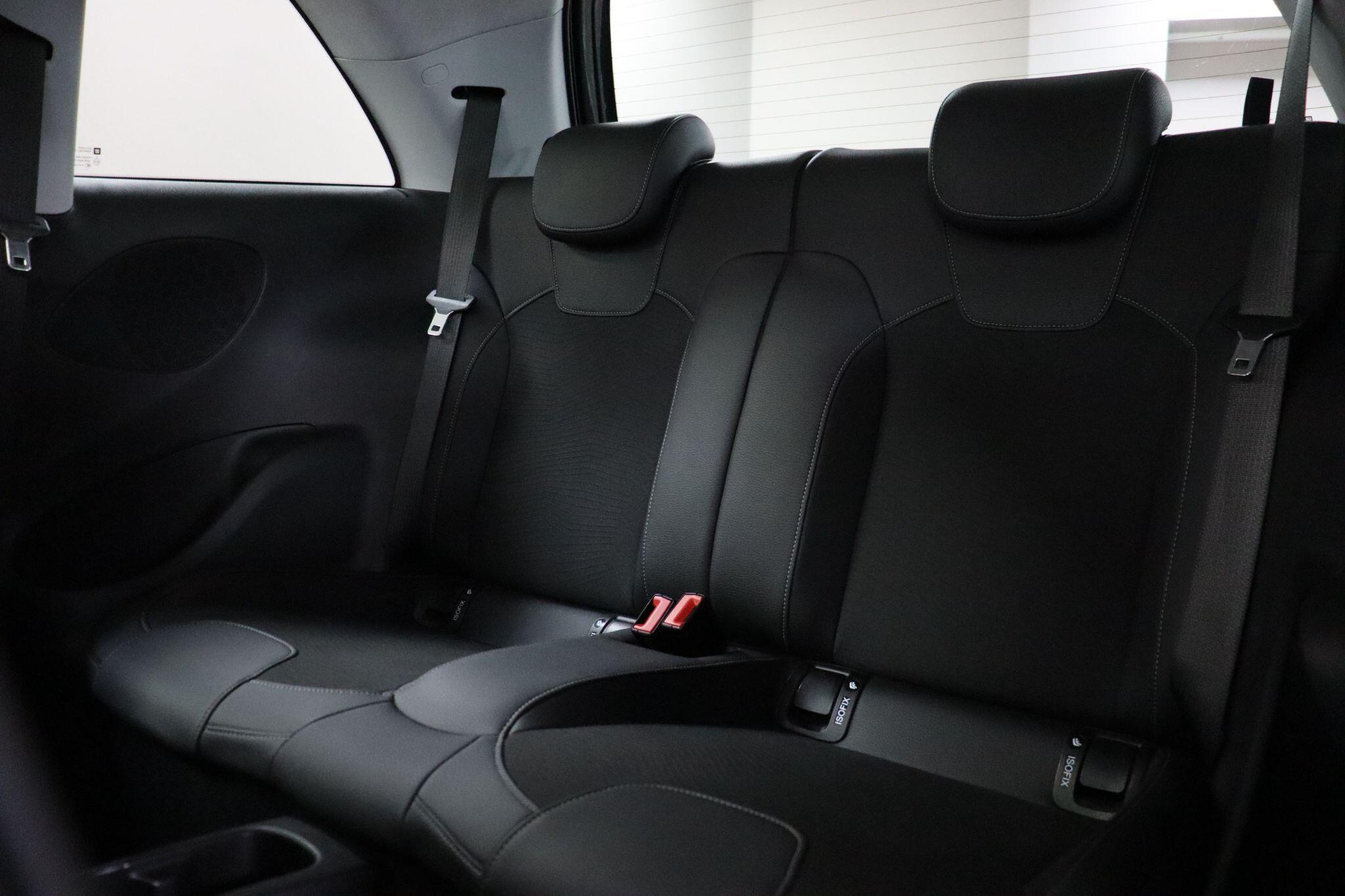 Vauxhall Adam view 39